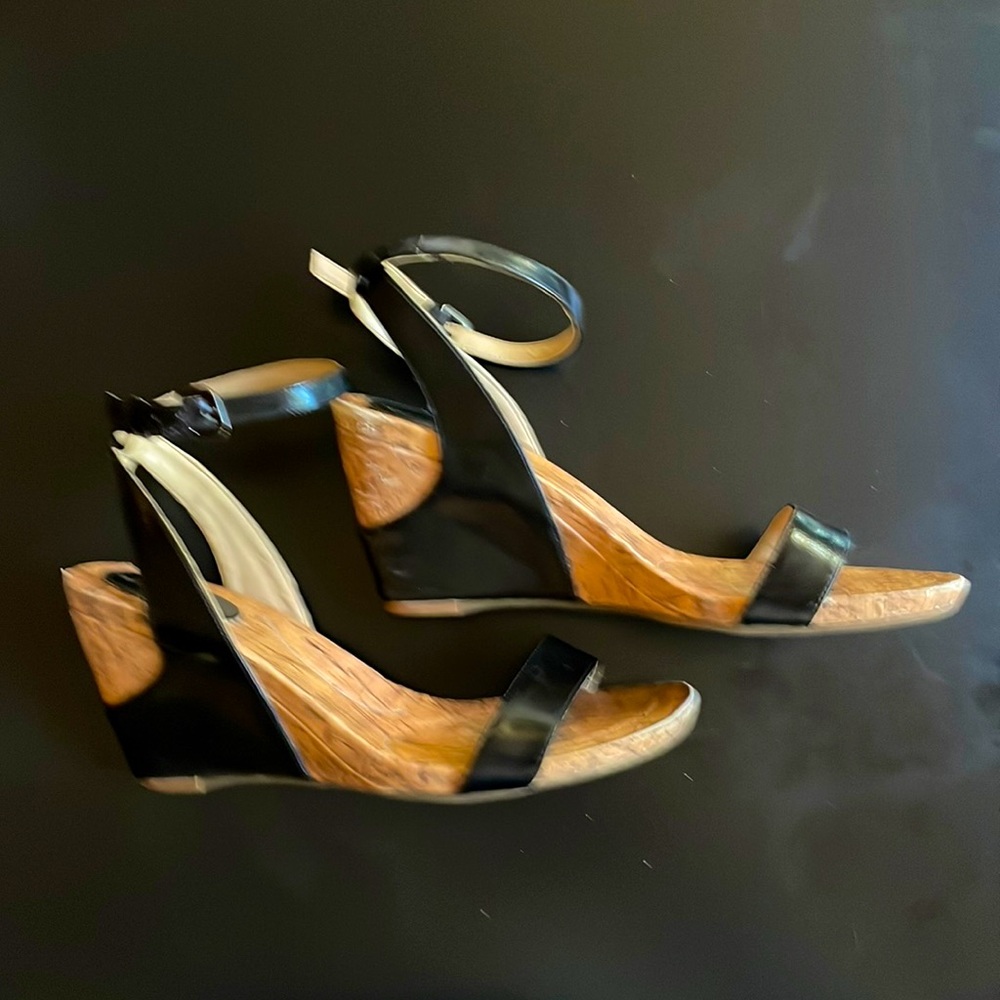 Bandolino black leather cork sandals- size 10